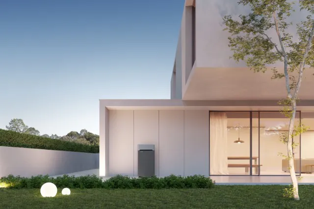 Powertower WEESS Outside house